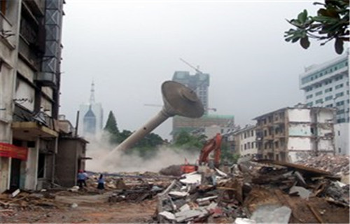 柳州 水塔拆除是一项高风险的工程
