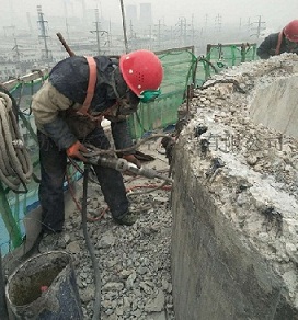 长春水泥烟囱人工拆除开片施工组织方案