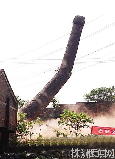 邳州烟囱定向拆除价格低施工场地大