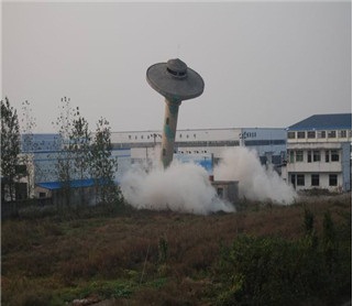 柳州水塔拆除工程中的危险因素