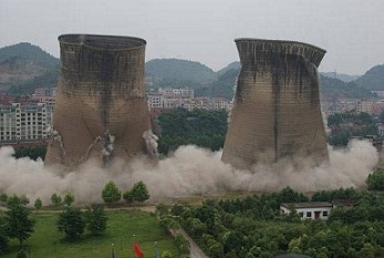 南京水塔、烟囱爆破拆除方法的特点