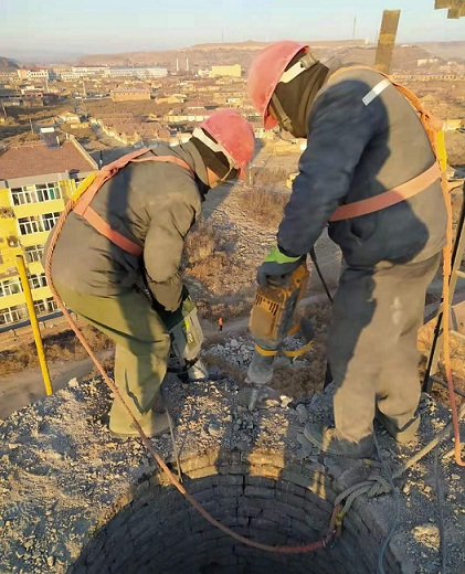 南京湘乡烟囱拆除