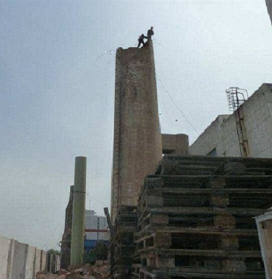 南宁烟囱拆除-施工中脚手架及施工平台的搭建