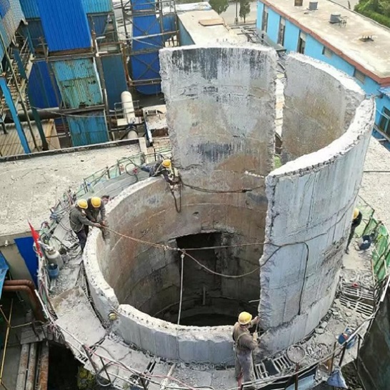 黑龙江烟囱拆除公司:引领先进环保拆除技术,提升效率