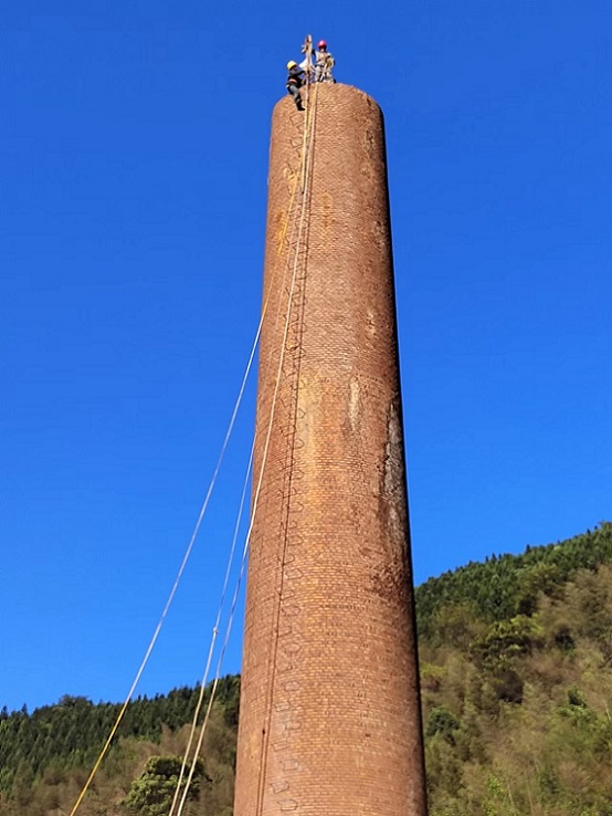 太原烟囱拆除公司:精确性与安全性的双重保障