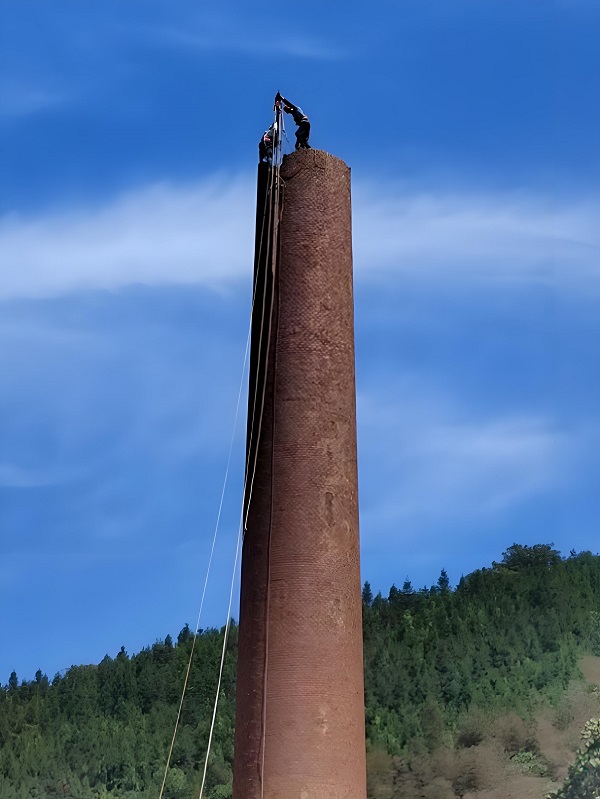 武汉烟囱拆除必知：安全要点与高效拆除技巧大公开