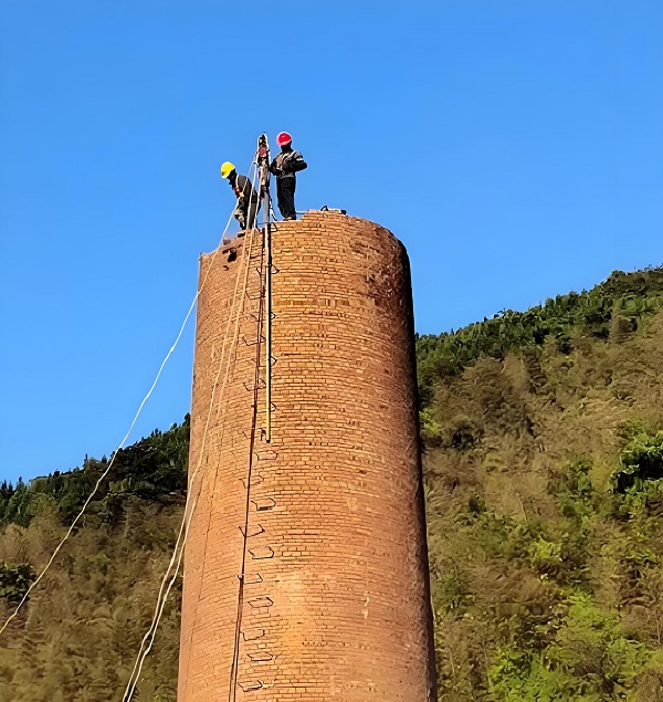 烟囱拆除专业方案才是安全高效的关键！